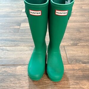 Hunter Classic Green Boots, kids 4/5, rain boots, snow boots